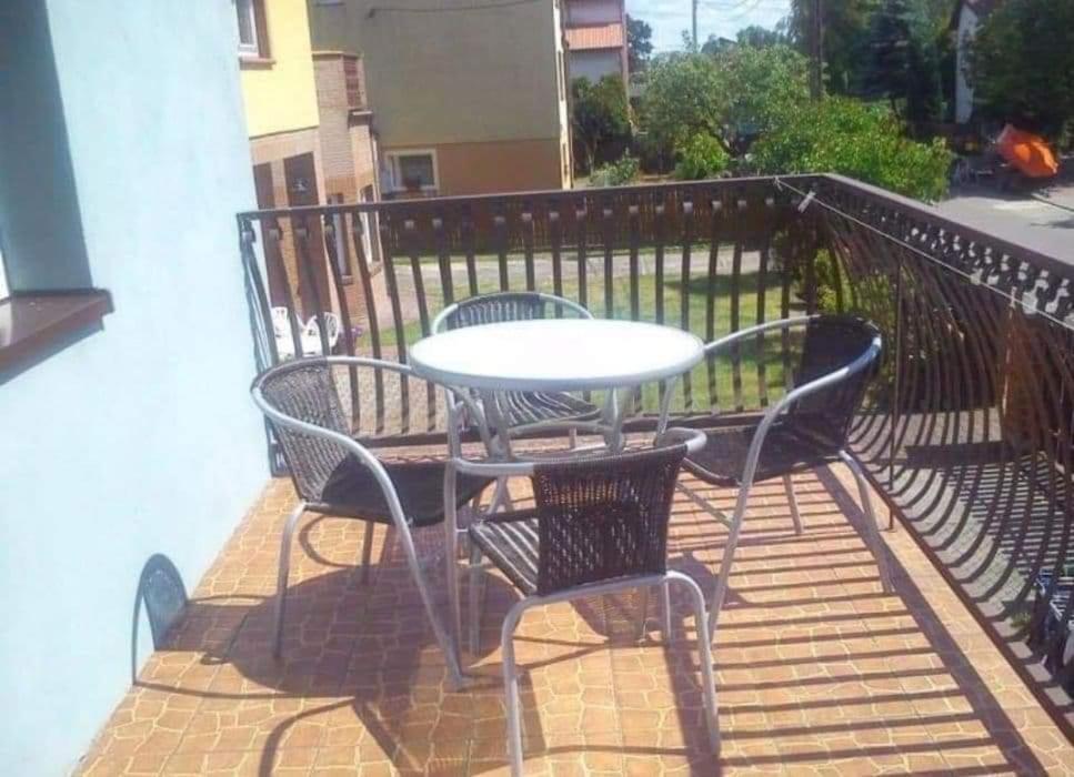 Pokoje Goscinne Halina Łeba Exterior foto